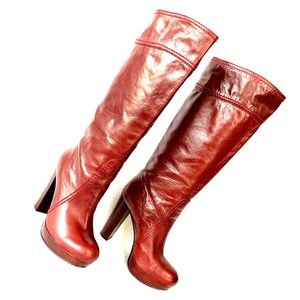 Eye Catching Burgundy Boots Size 10B